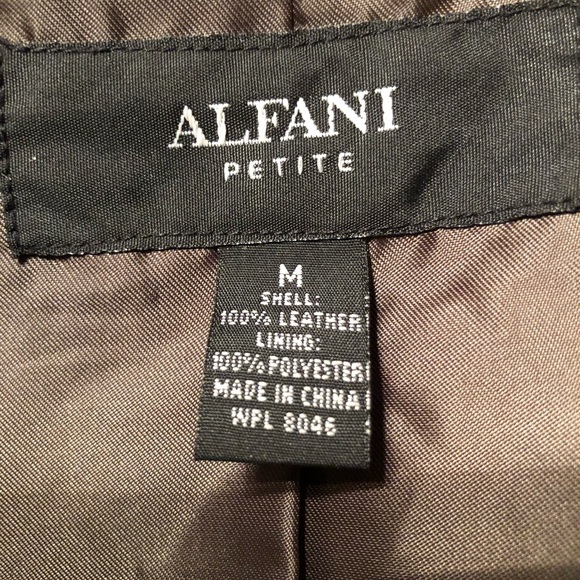 Alfani 100% Leather Petite ZIP Front Jacket. - Picture 6 of 8